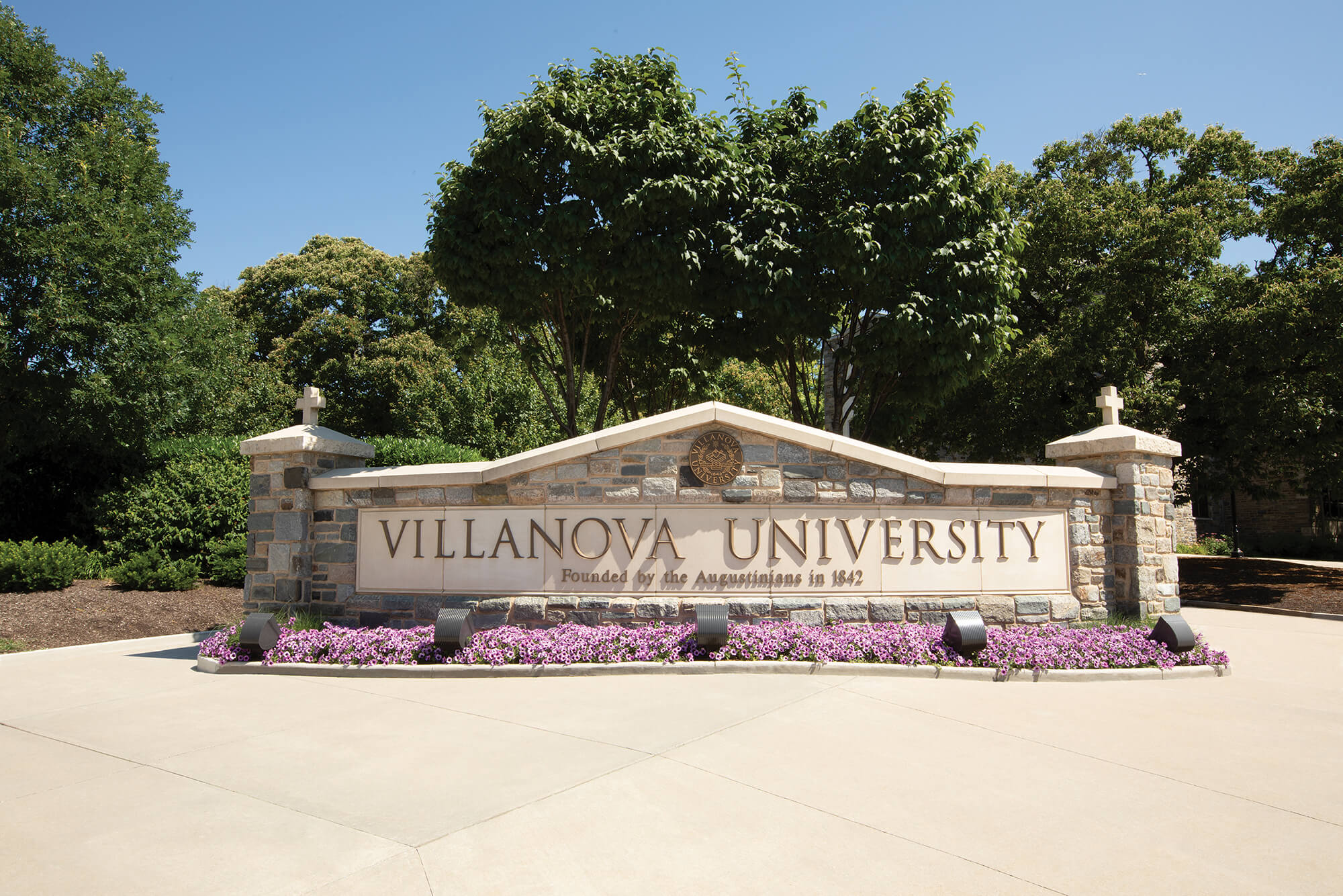 Villanova University entrance sign