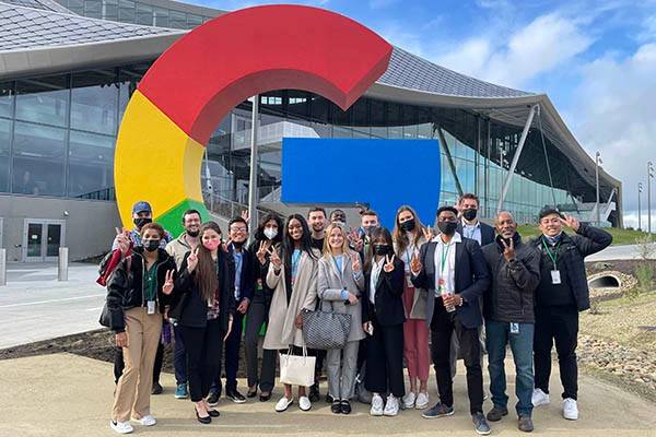 Group of Villanova students posing in front of Google headquarters.