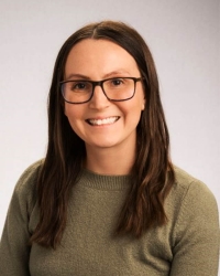 Headshot of Jeanette Paulsen.