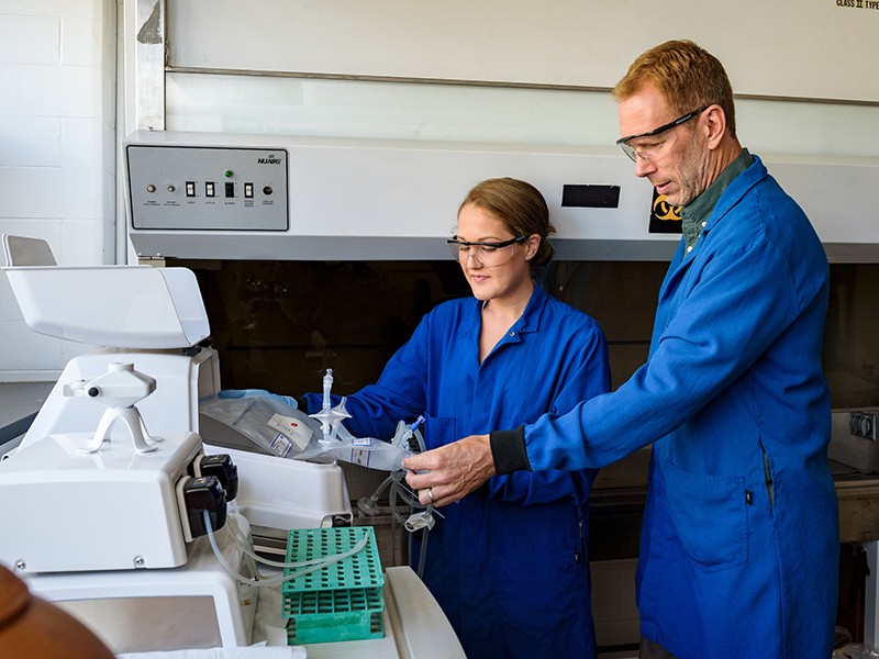 Dr. William Kelly Dr. William Kelly