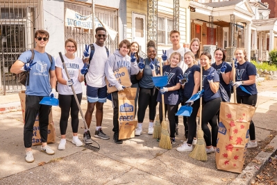 Student volunteers at the St. Thomas of Villanova Day of Service 