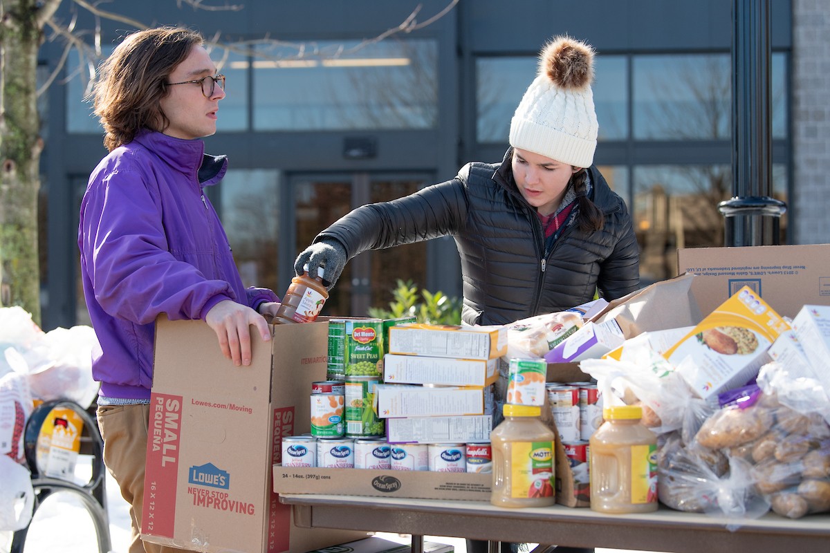 Villanova University community members taking part in 2023’s Thanksgiving food drive.