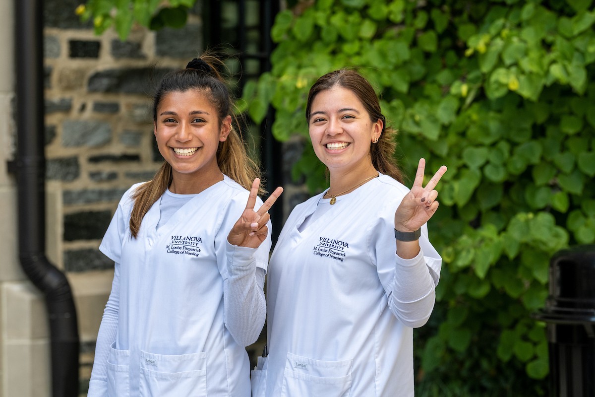 Villanova Nursing Students Pose with V's Up