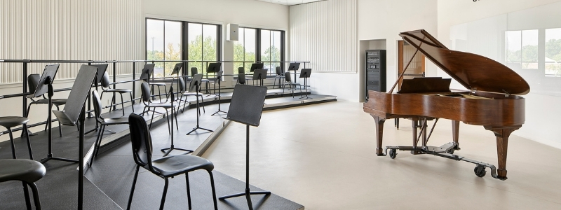 Image of a performing arts rehearsal space