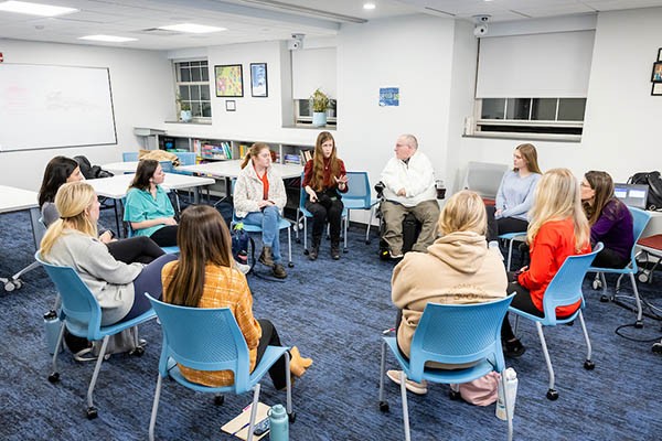 Topical-Class-in-Discussion2 Topical-Class-in-Discussion2