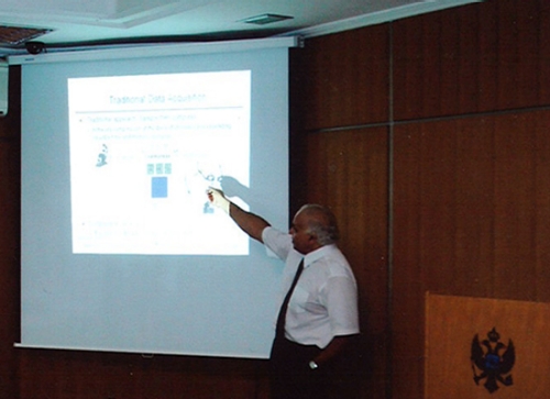 Dr. Moeness Amin presenting in Montenegro