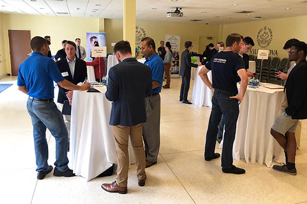 Engineering Career and Internship Meetups Connect Students with Employers