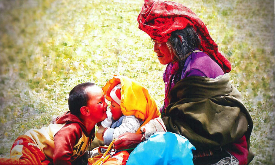 Tibetan Family - Grandmother and children