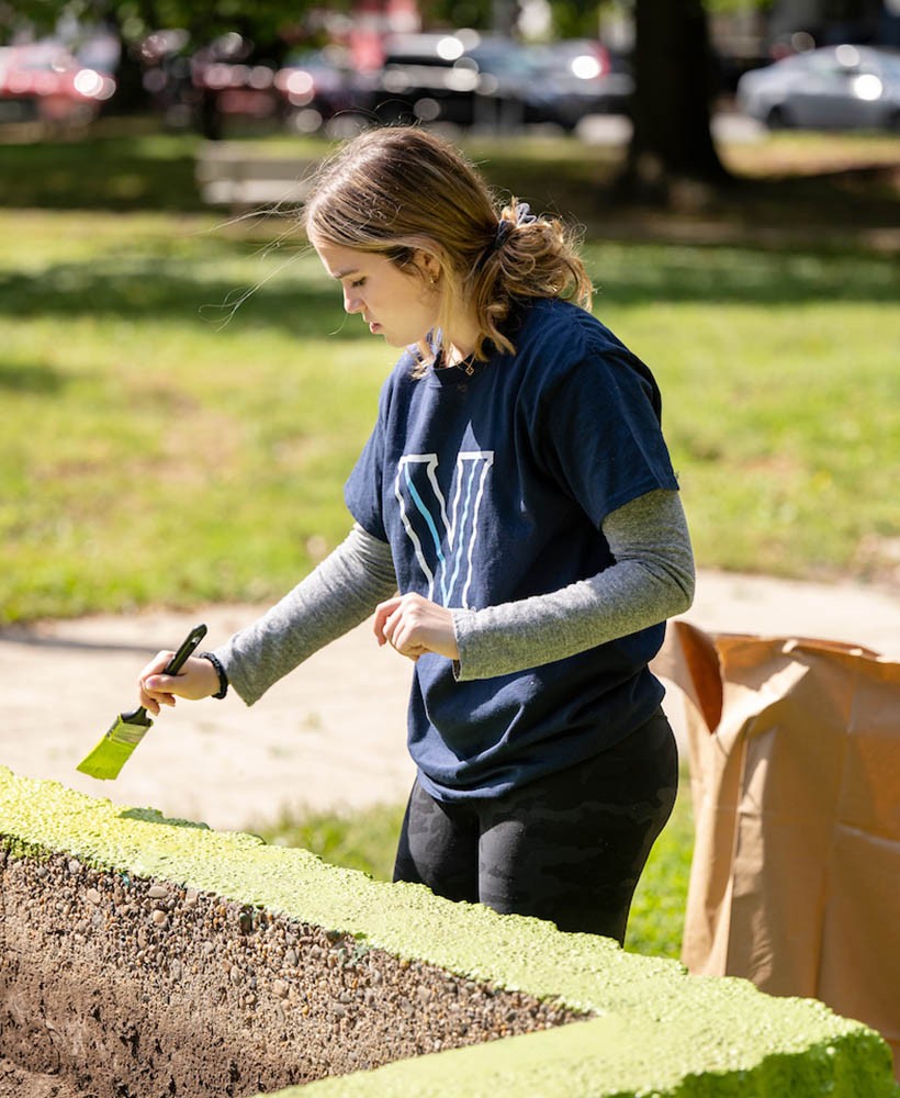 250,000 hours spent by Villanova students in service