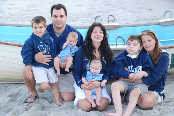 CPS student, Shelby Myers, and her family on the beach